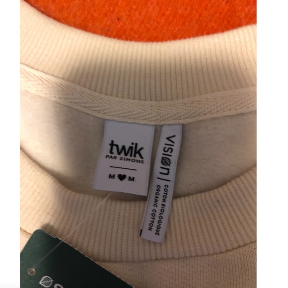 Host Pick ✨✨✨Ivory white sherpa detail sleeves oversized dress / long dress - Picture 5 of 9